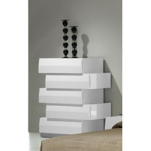 J&M Furniture - Milan Chest in White - 17687-C