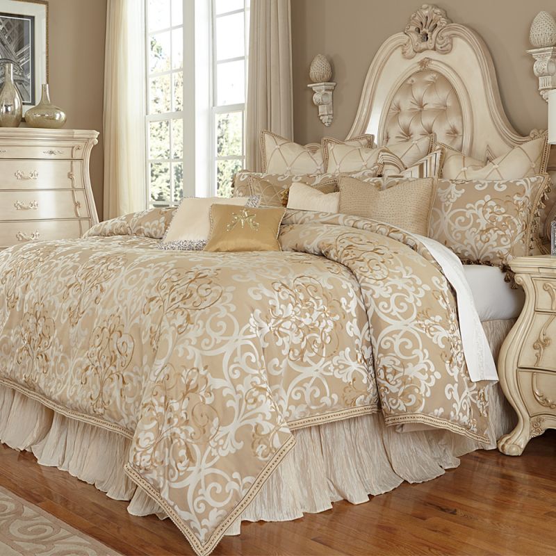 AICO by Michael Amini - Luxembourg 12pc Queen Comforter Set in Creme - BCS-QS12-LUXEMB-CRM