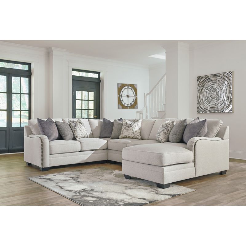 Benchcraft - Dellara 4-Piece Sectional with LAF Loveseat