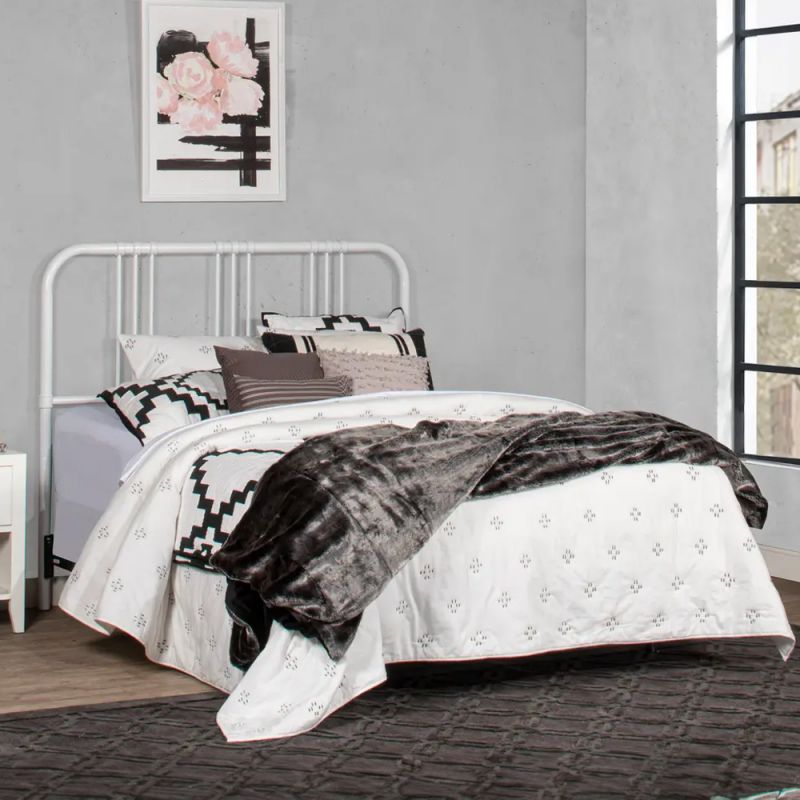 Hillsdale Furniture - Dakota Metal Full Bed, Soft White - 2567BFR