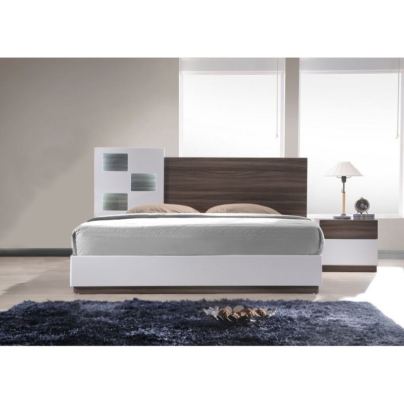 J&M Furniture - Sanremo King Bed and Nightstand 