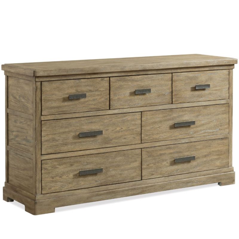 Riverside Furniture - Milton Park Seven Drawer Dresser - 18660